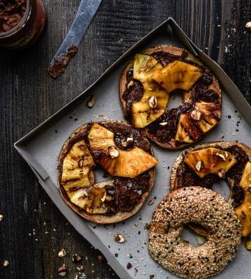 Ovomaltine Crunchy Cream Bagel mit Ananas